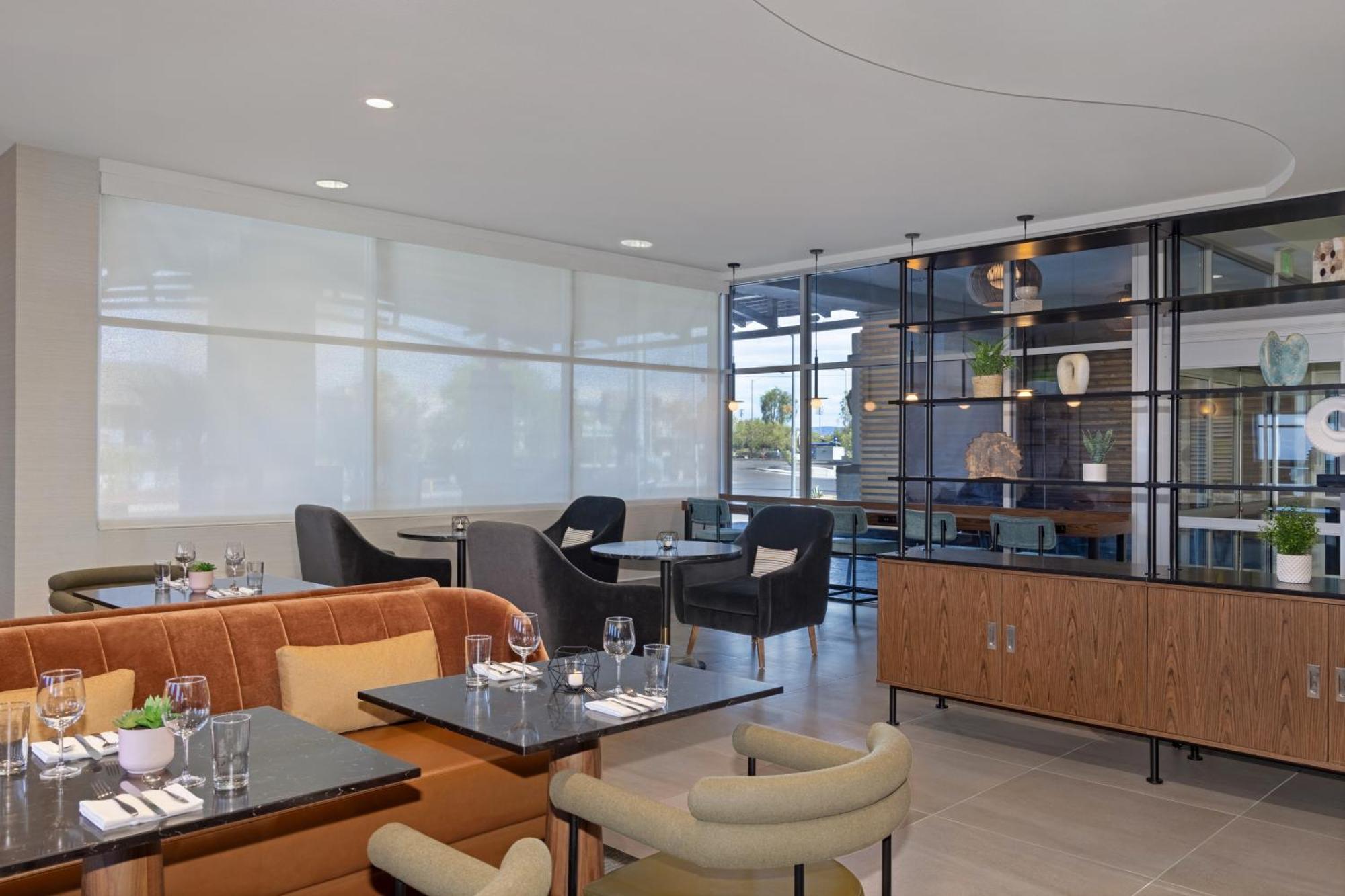 Doubletree By Hilton East Flamingo 4*